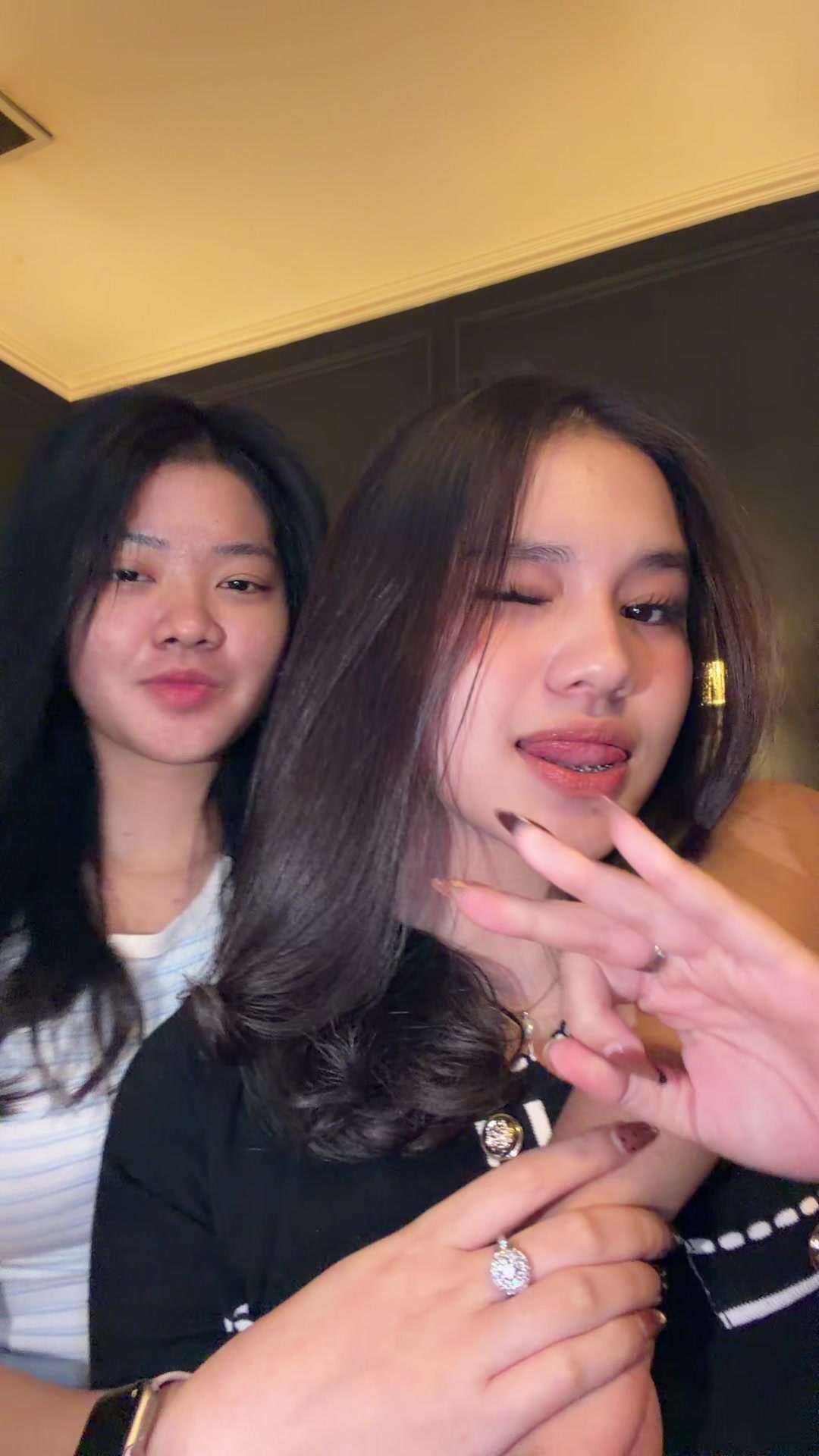 @devira
