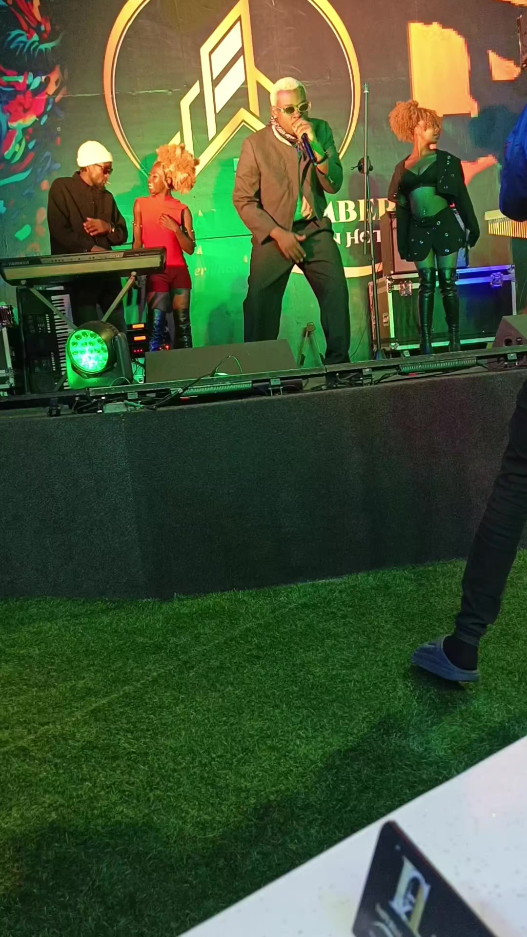 @BEEBWOY OFFICIAL 254