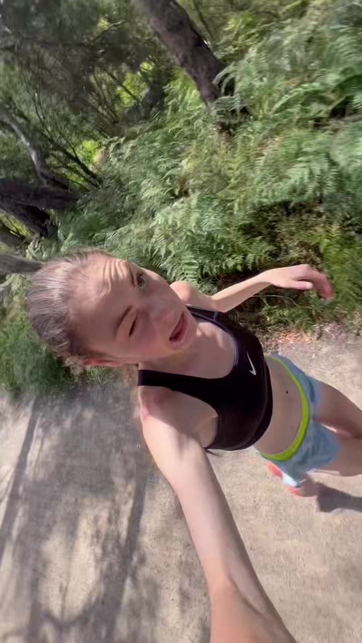 @Elise