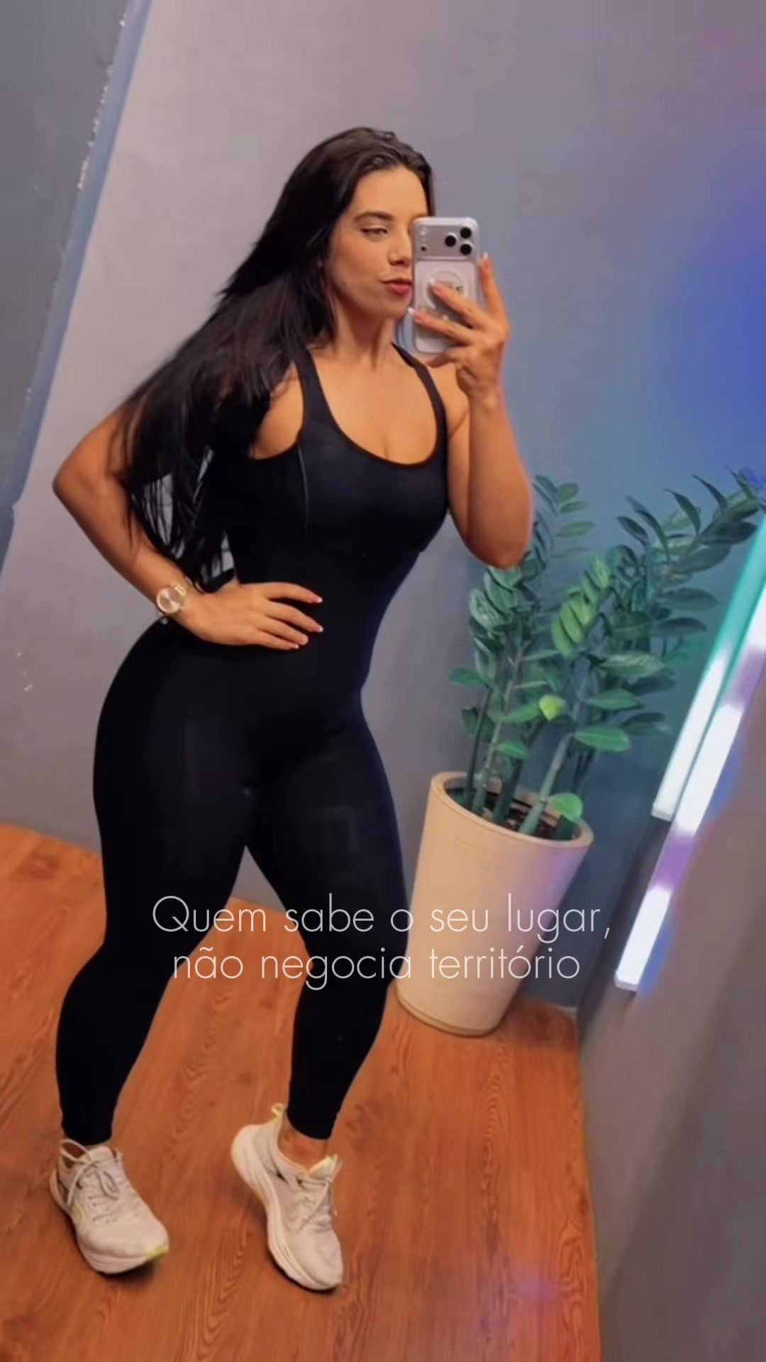 @Janaína