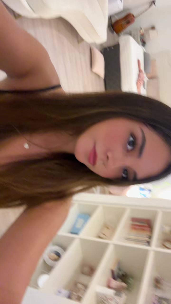 @Abril