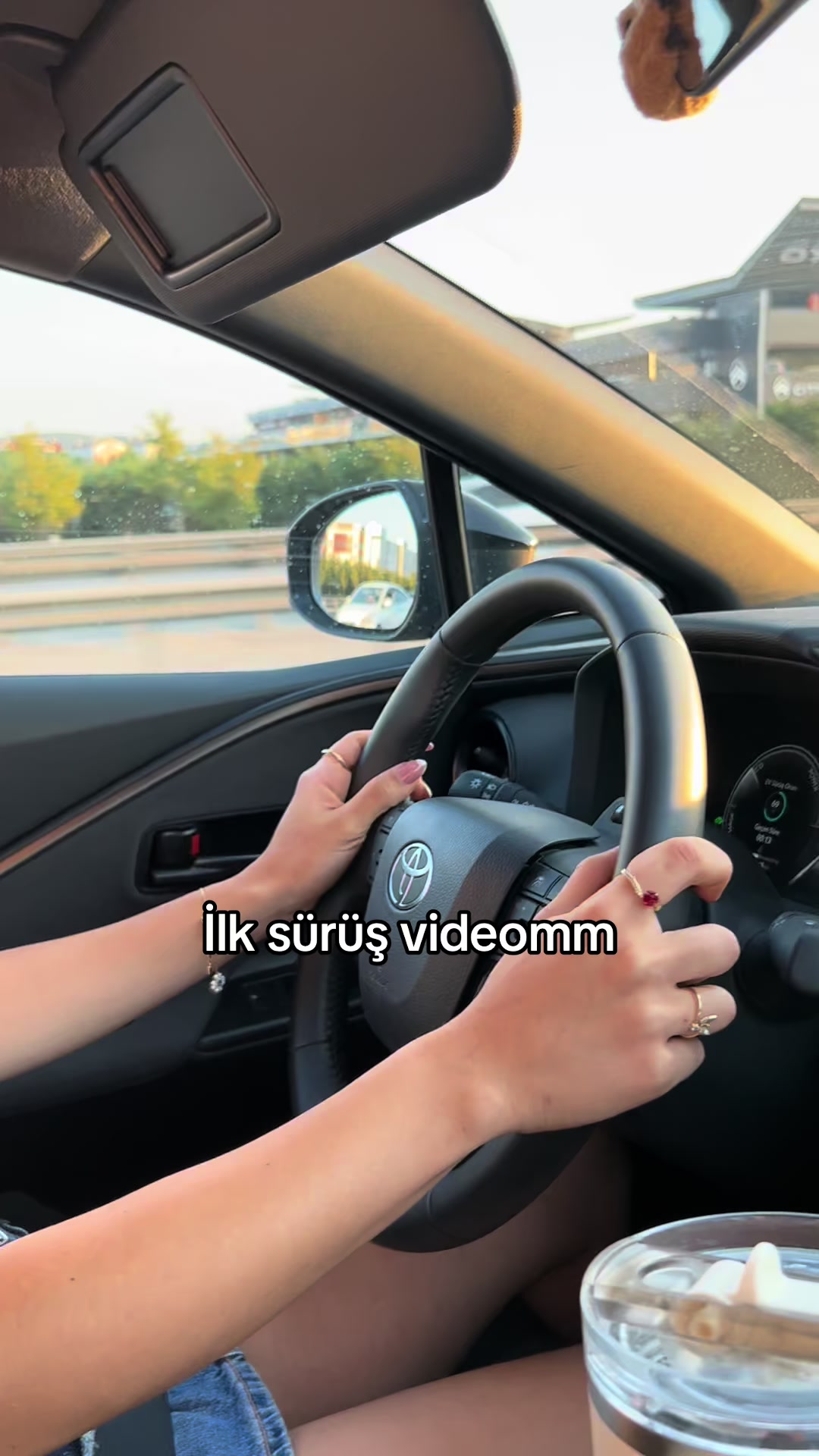 @Melacıkela