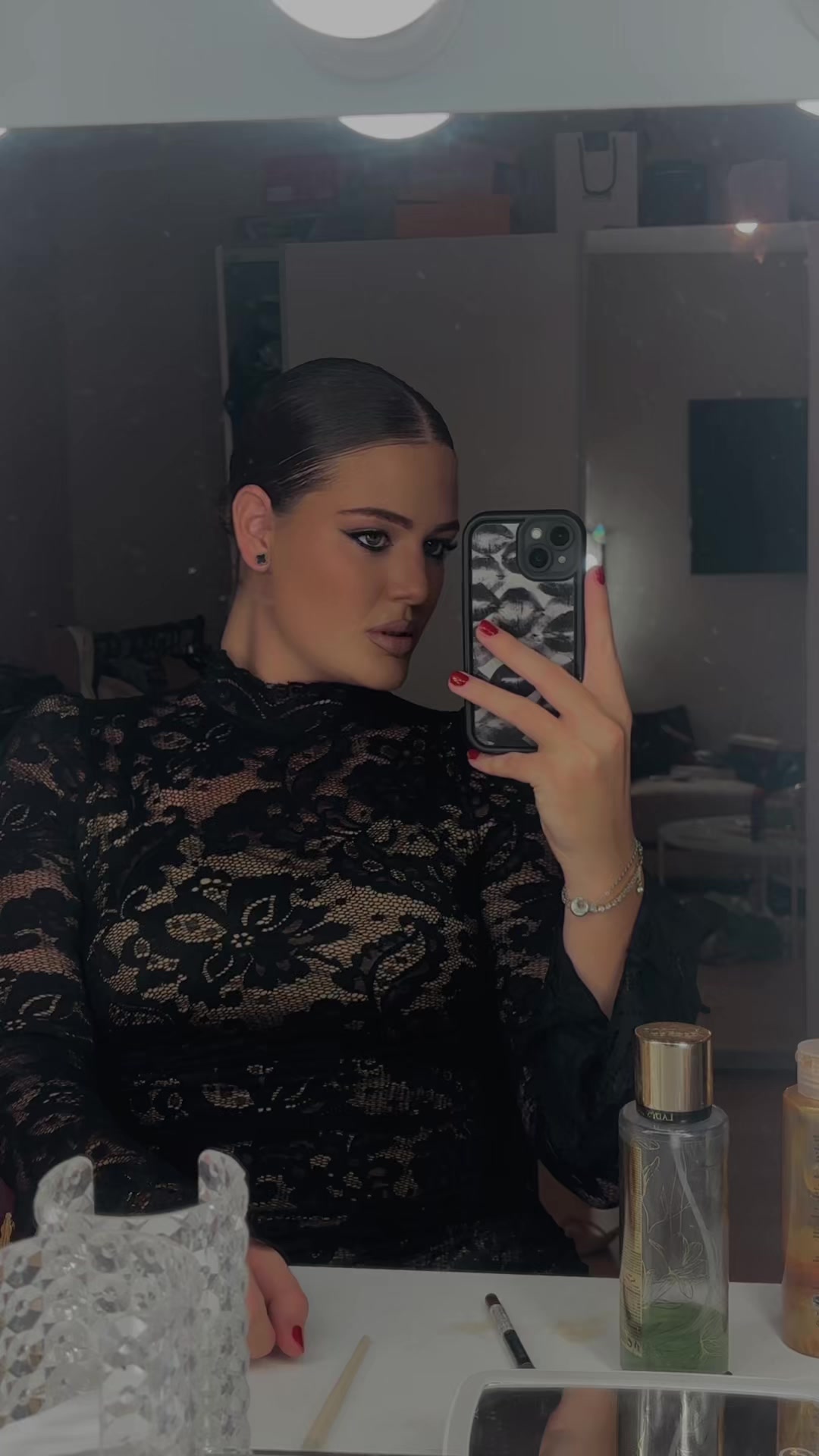@Ивана🌸