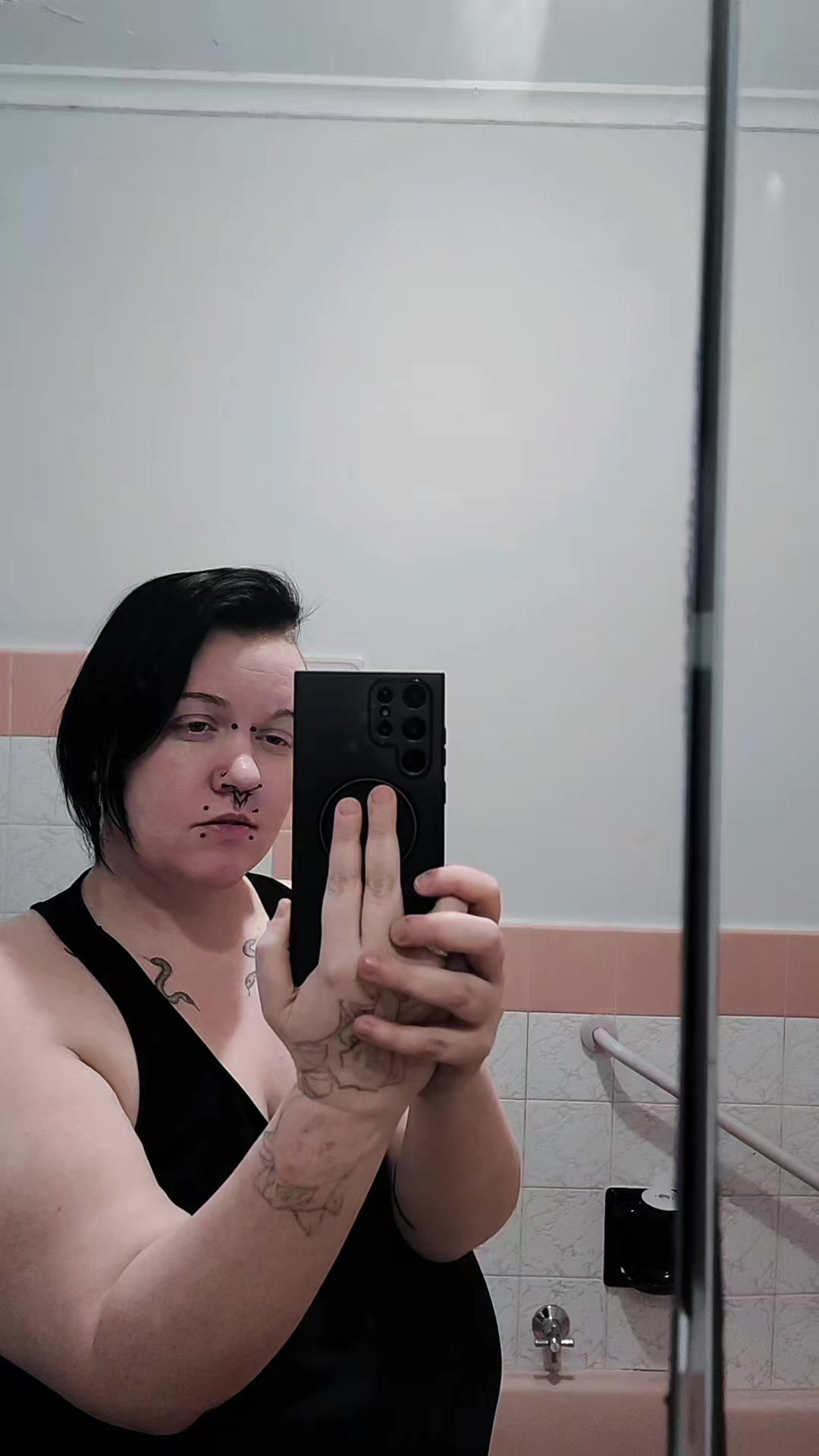 @QueenAlphaWolf_c.h.f