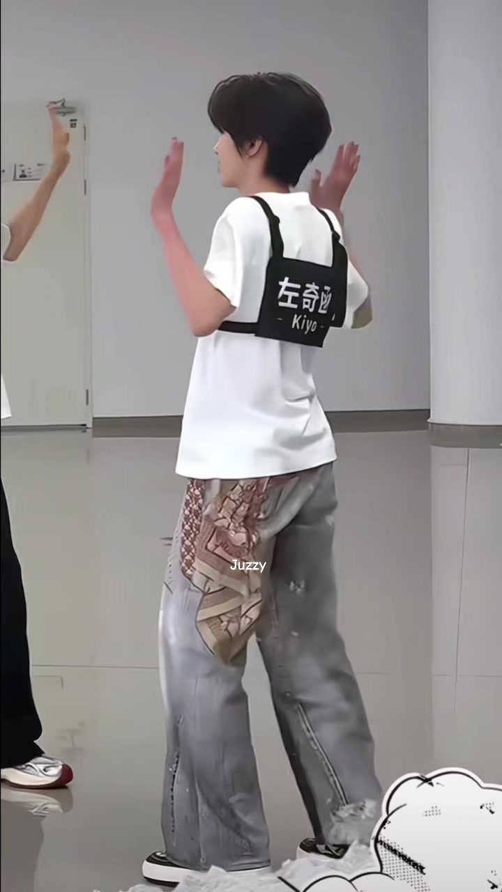 @TF家族-左奇函 ۶۟ৎ