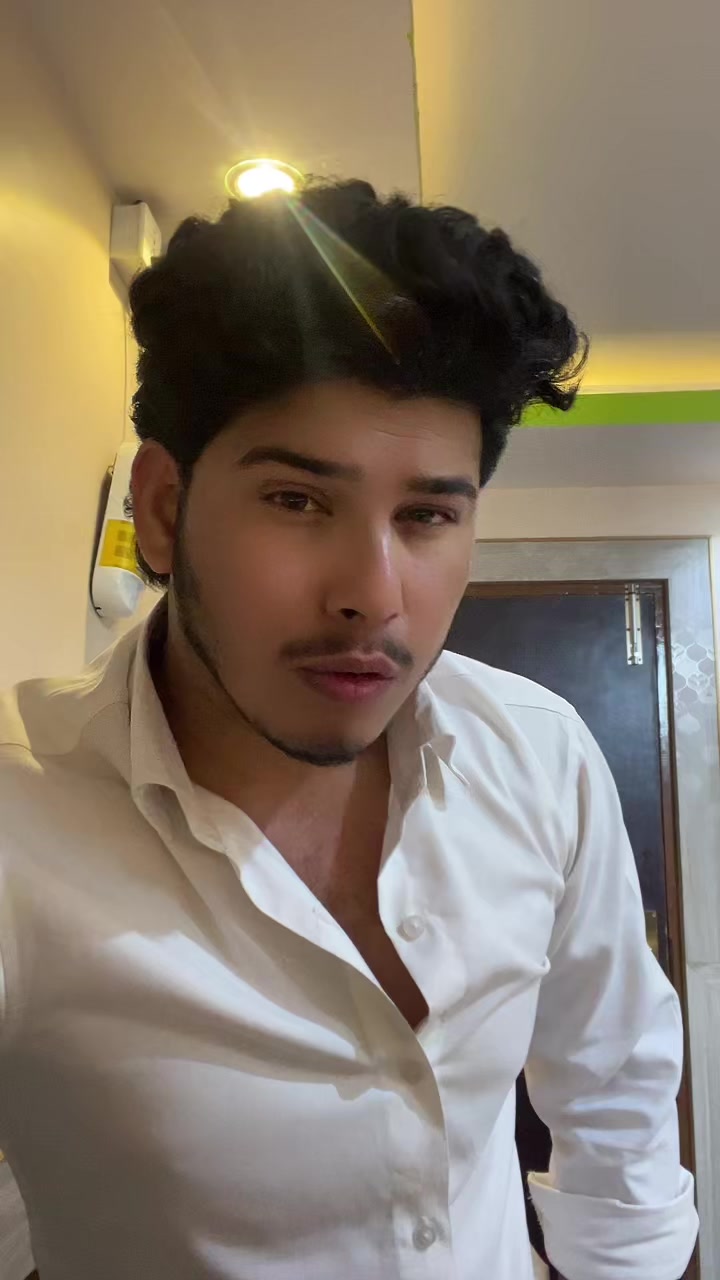 @Being_SUJAN👀