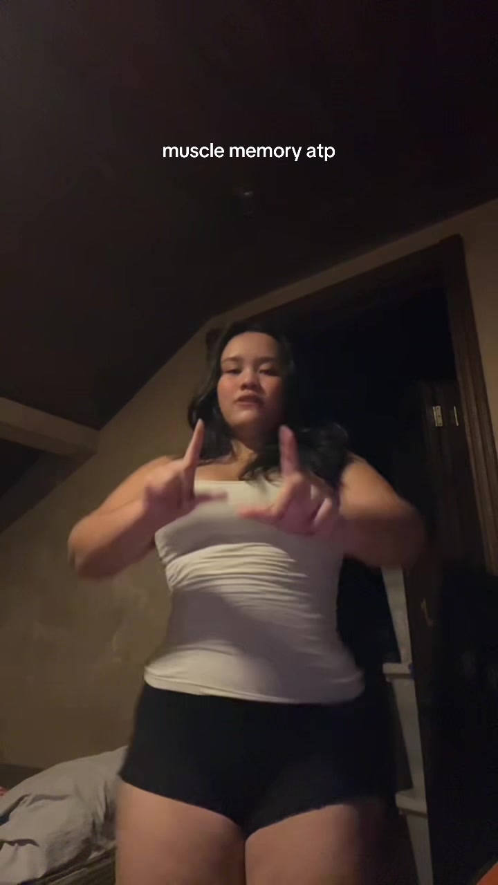 @Elaris