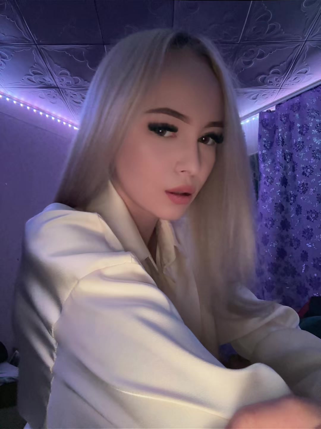 @missviklyy