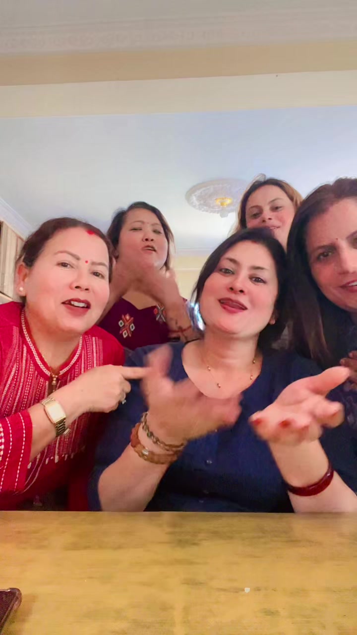 @santoshi_khadka