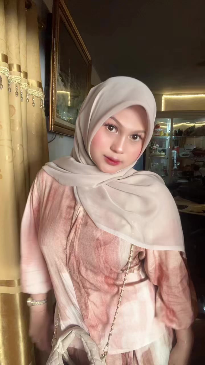 @cahyaniajaaa