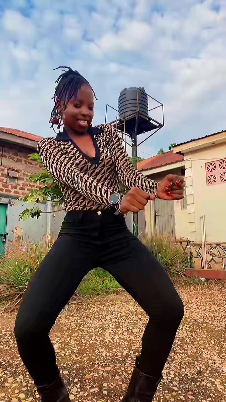 @ZUZI💜🇺🇬 NUBIAN  QUEEN 👑