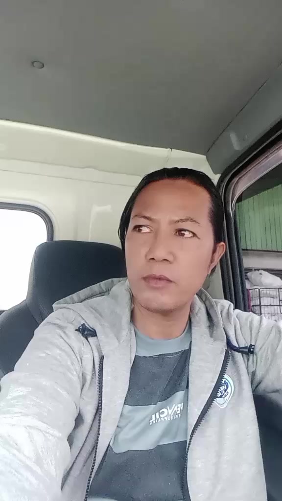 @RAZU