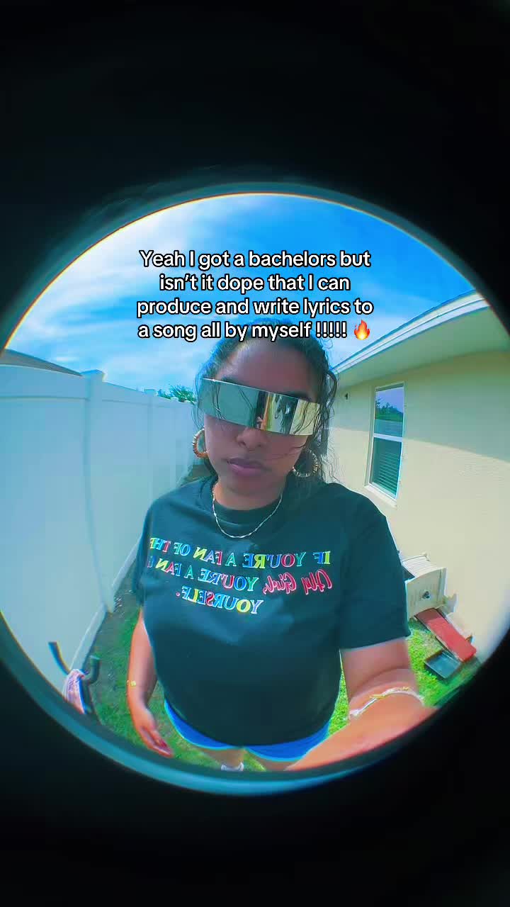 @Jennesy the Fly Girl 🦅