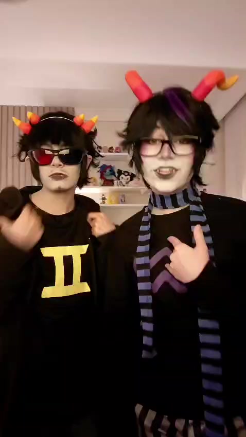 @Ally só que de cosplay 🎉
