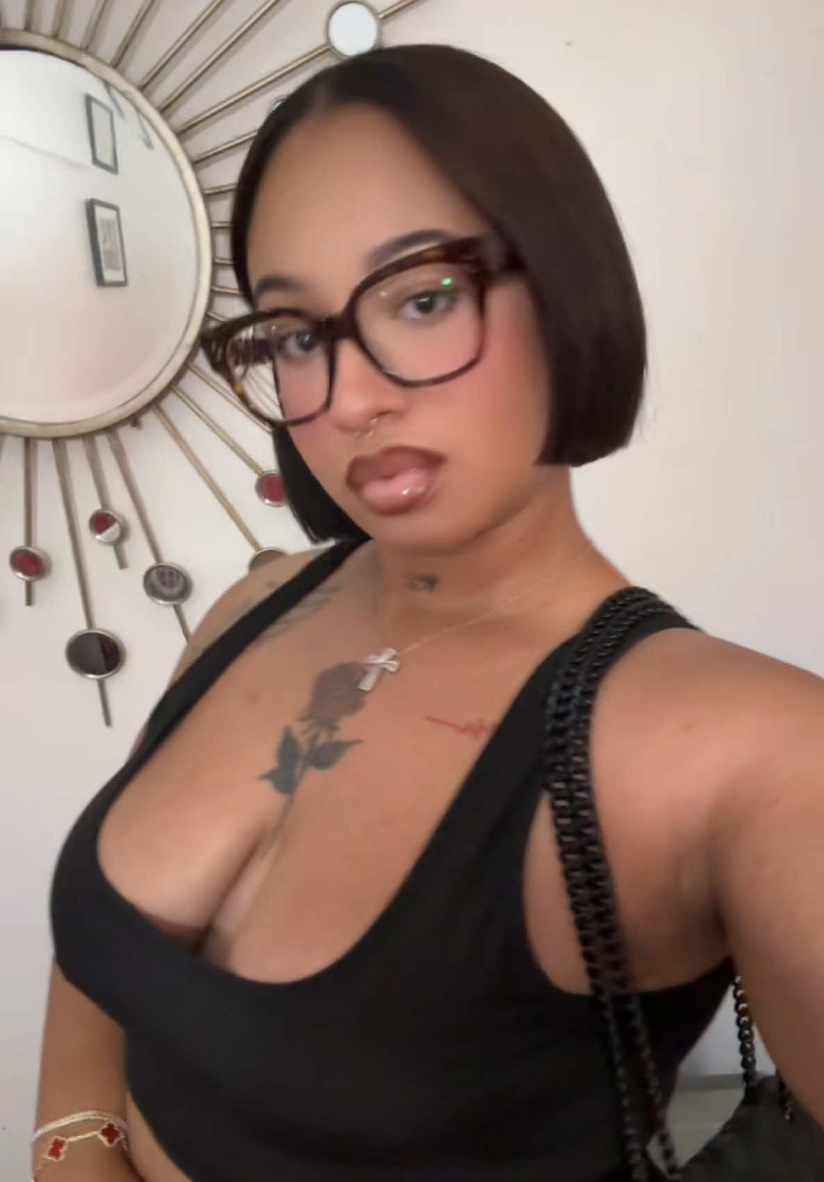 @𝑳𝑳