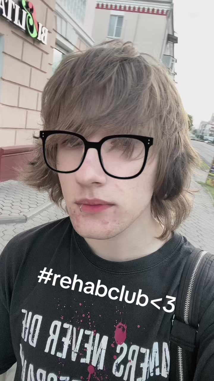 @apathetic⭑