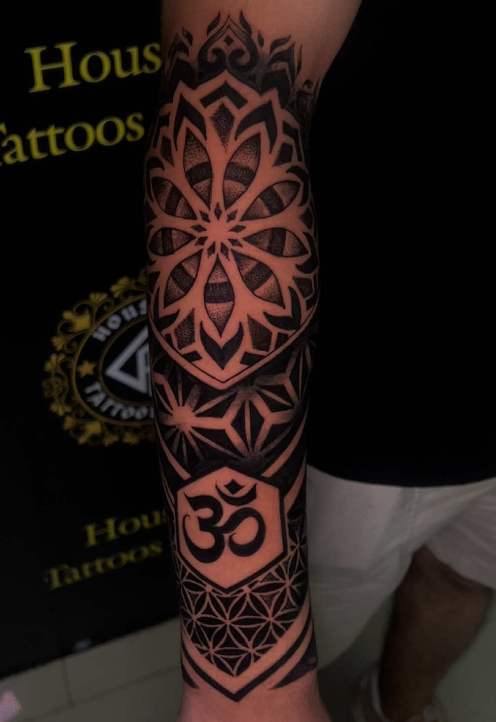 @house_of_tattoos_studio