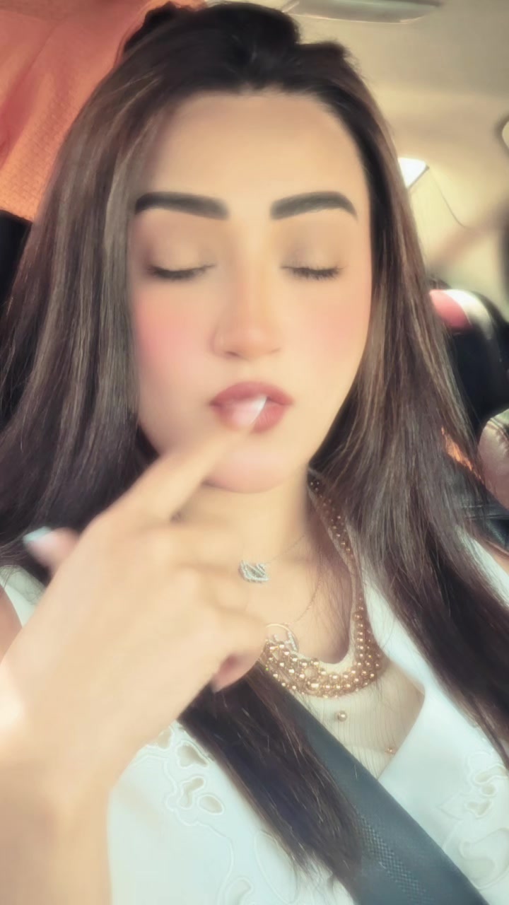 @hina khan