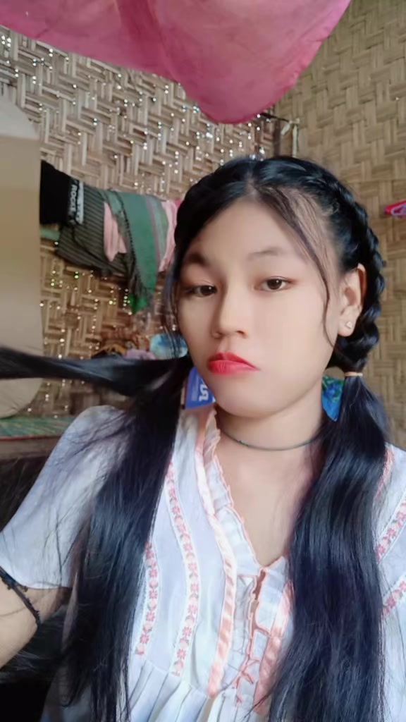 @ေရဦးသူ ေလး🥰