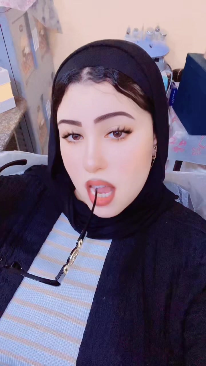@آلبااااش ممرضهـ☺️🦋💋