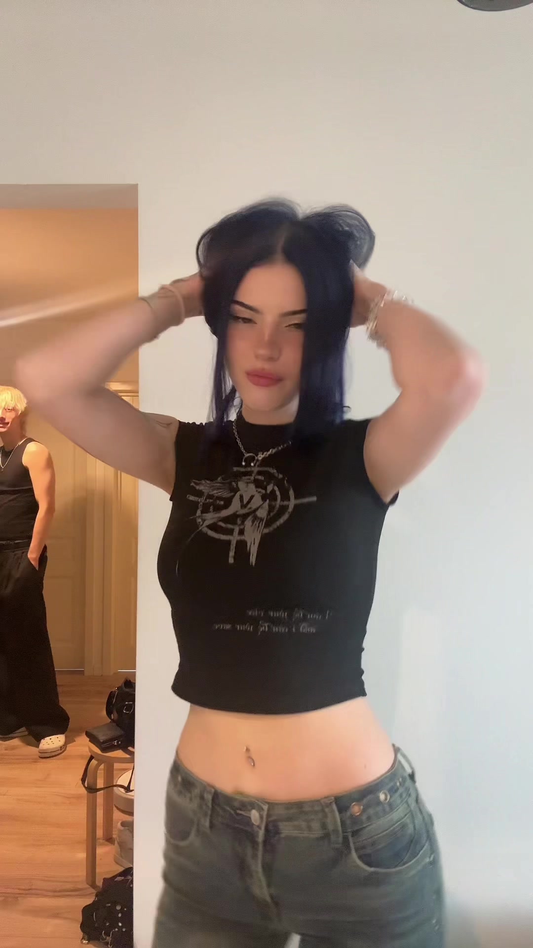 @🔒