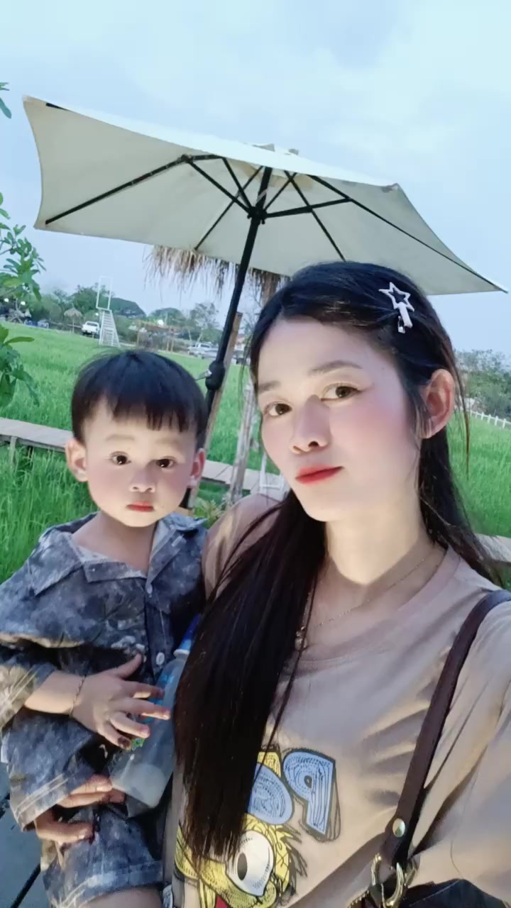 @Lounly_gril🧑⚕️🇱🇦