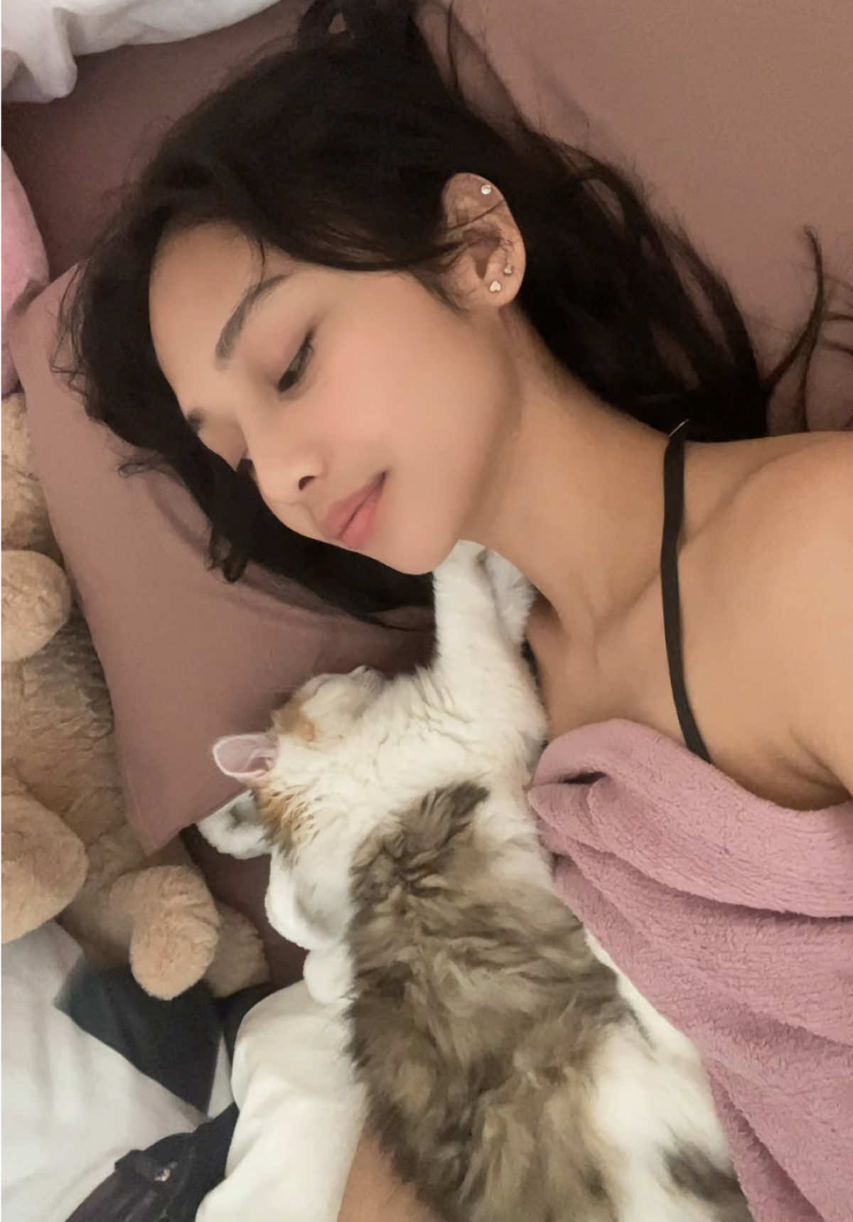 @Shennybells18 on ig: