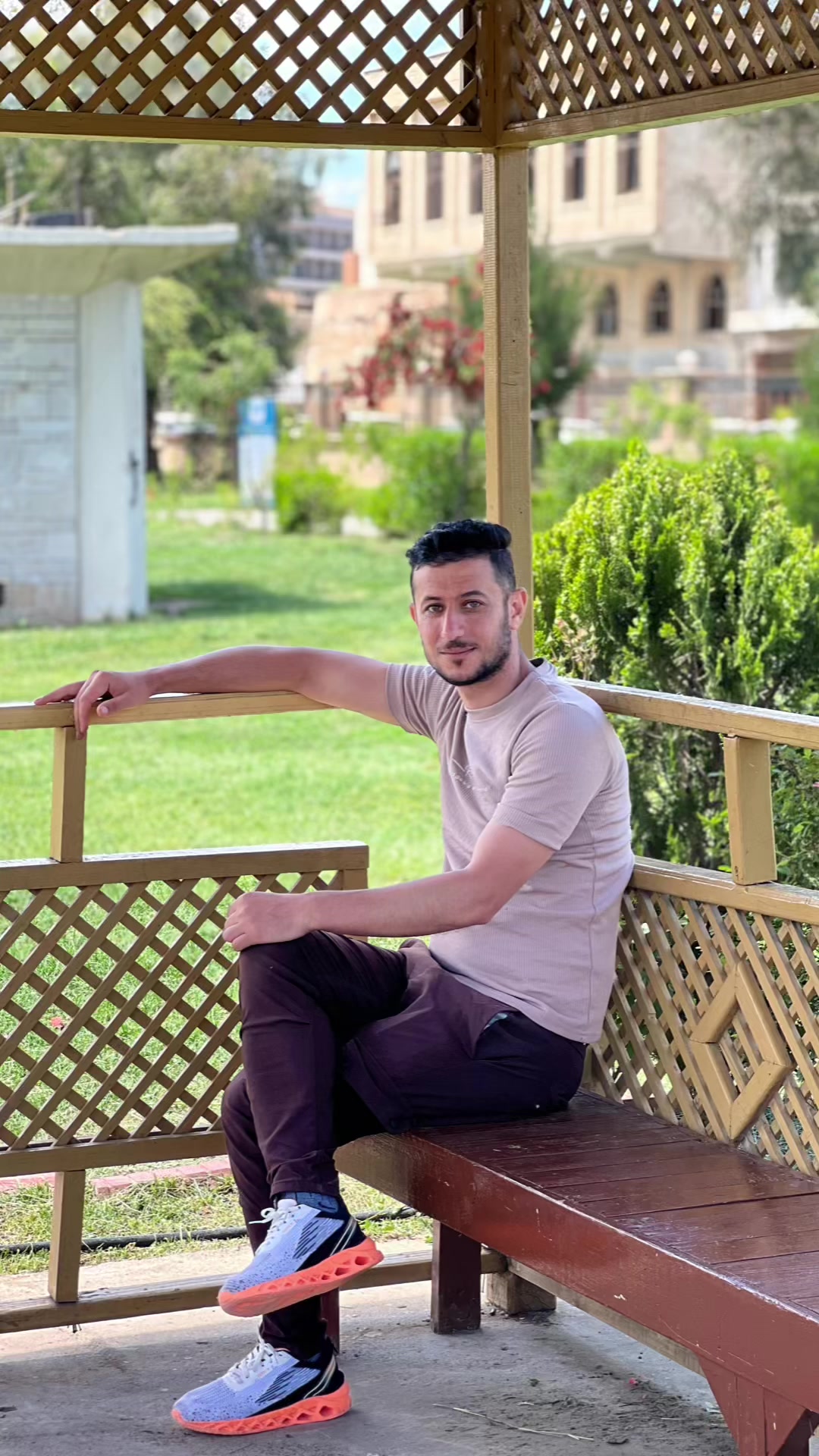 @ايمن آل جواد