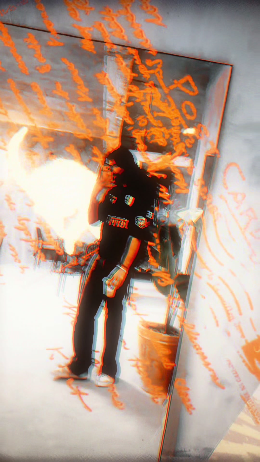 @YB E  😈✨