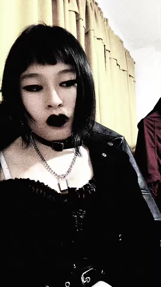 @Bl00DL3SS_M0NST3R (无血尸)
