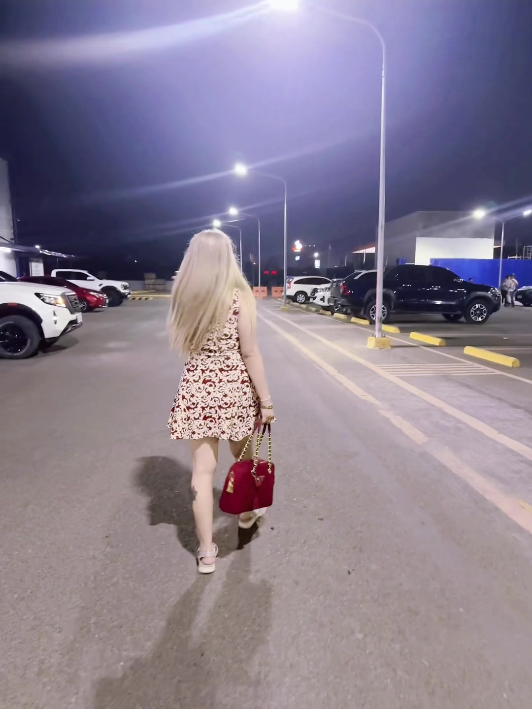 @Zazenewhitetouch🥰