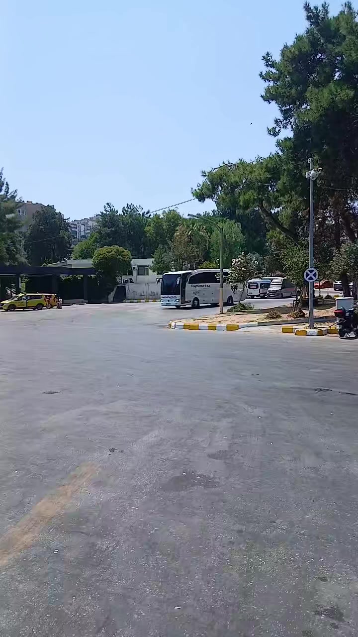 @emelııı
