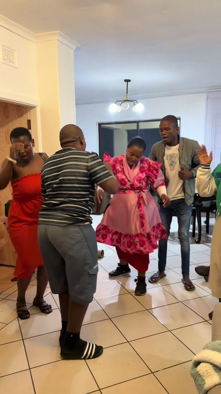 @Nolwazi MaKhoza Ndaba