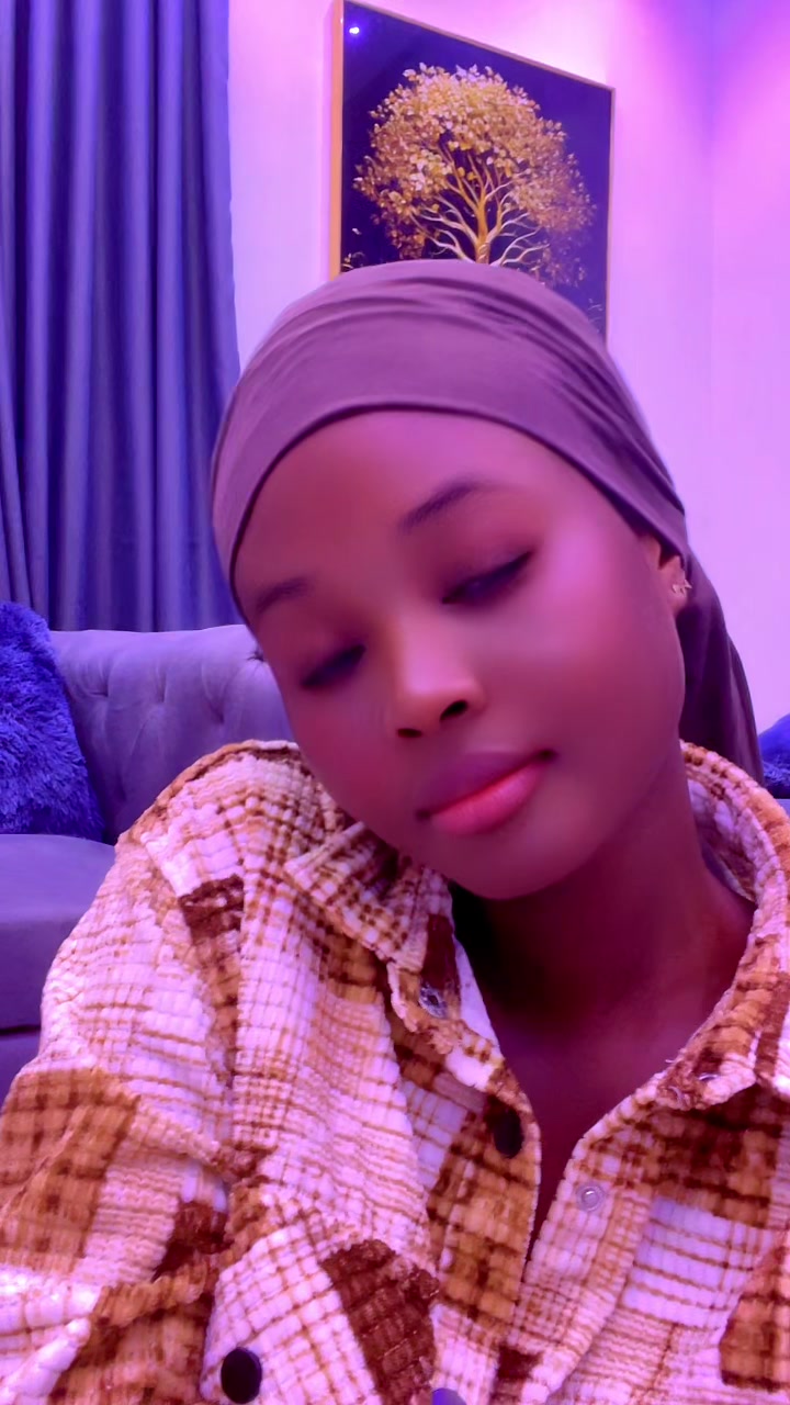 @Ayisha fashion hub 👗✂️🪡🧵