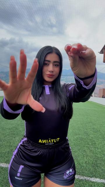 @Monica Vallejo⚽️#1💜