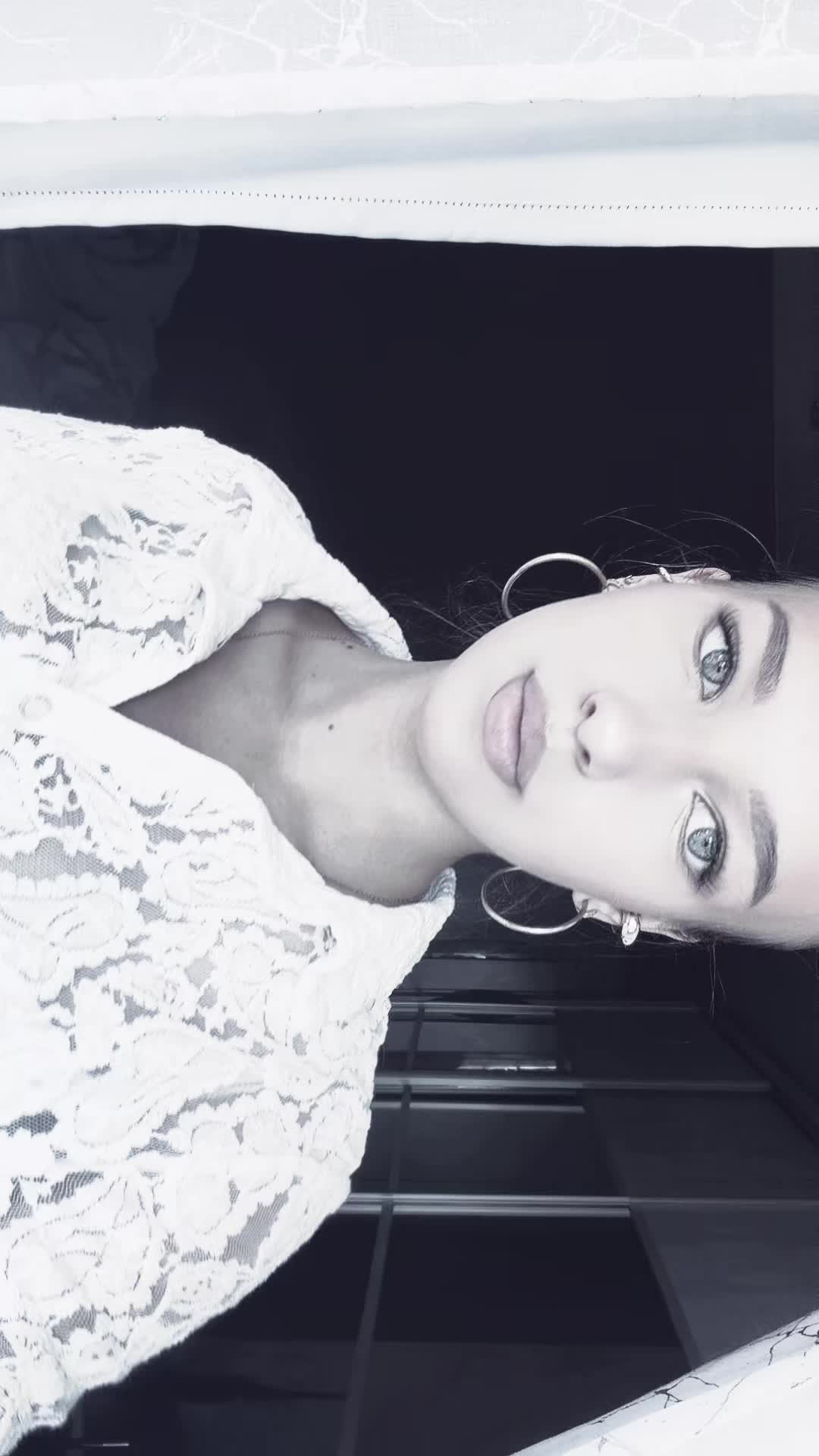 @VI
