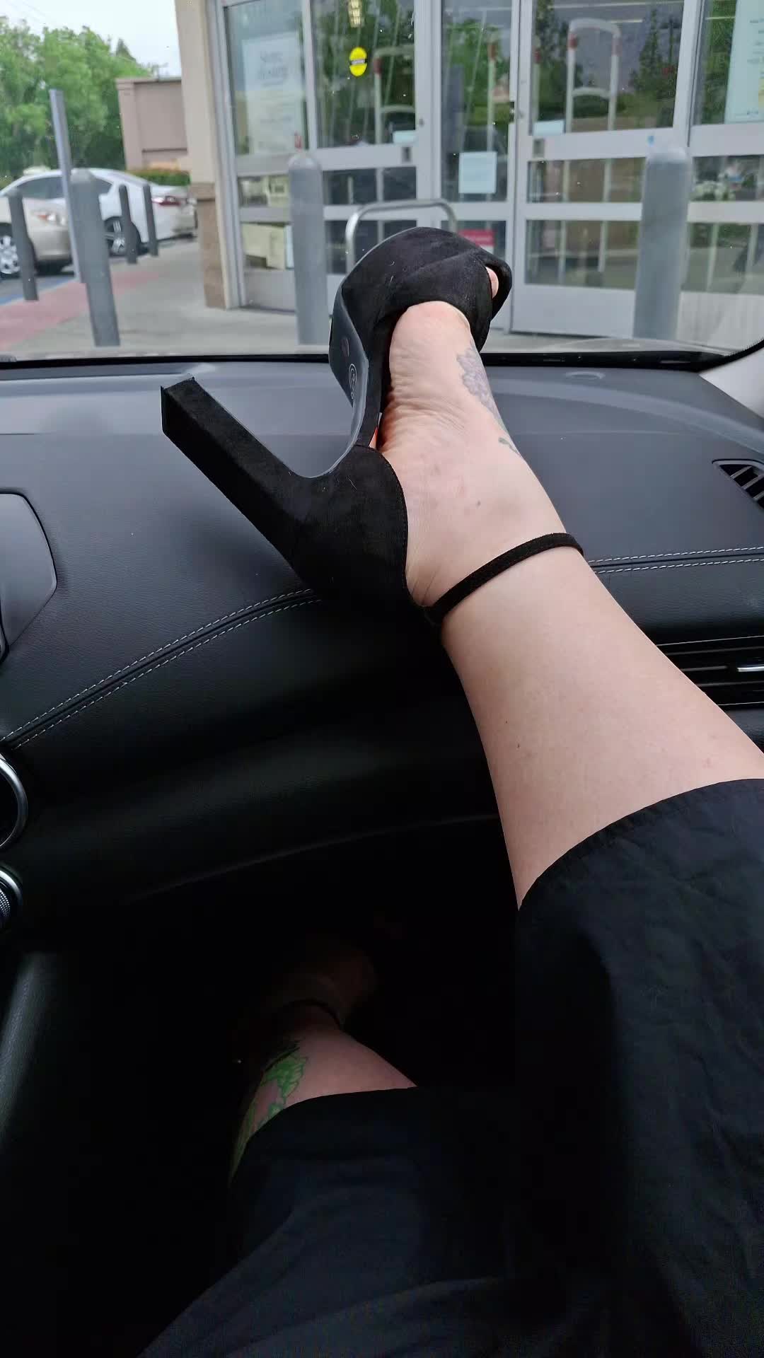 @𝓛𝓲𝓷𝓭𝓼𝓪𝔂