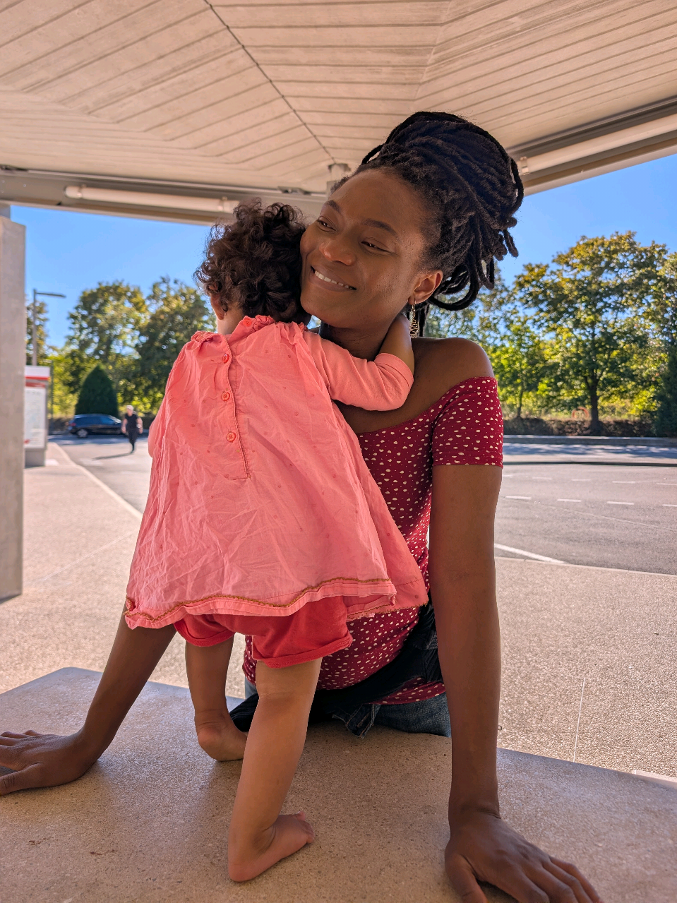 @Sarauniya | Motherhood Abroad