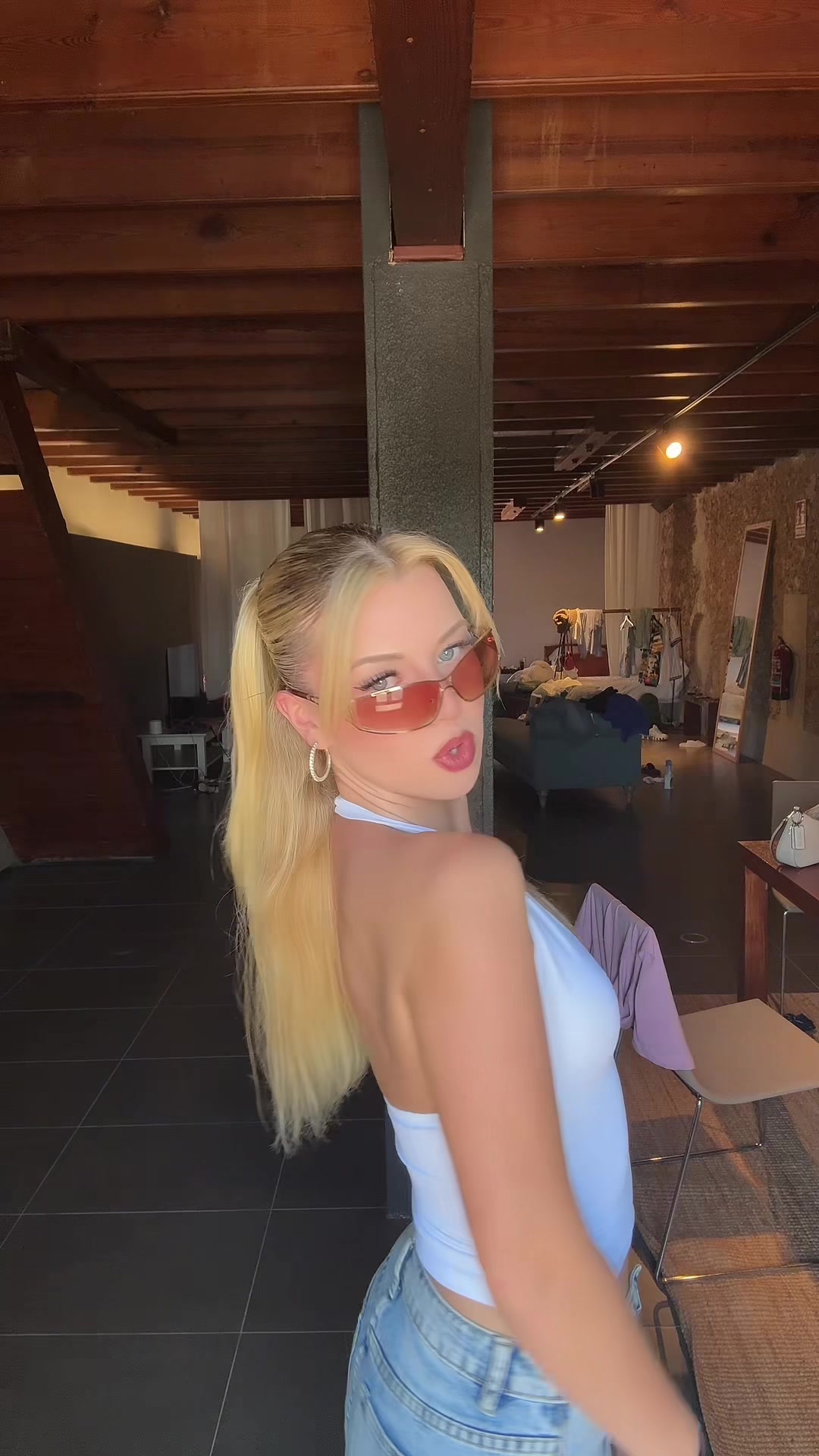 @Joelina🪐