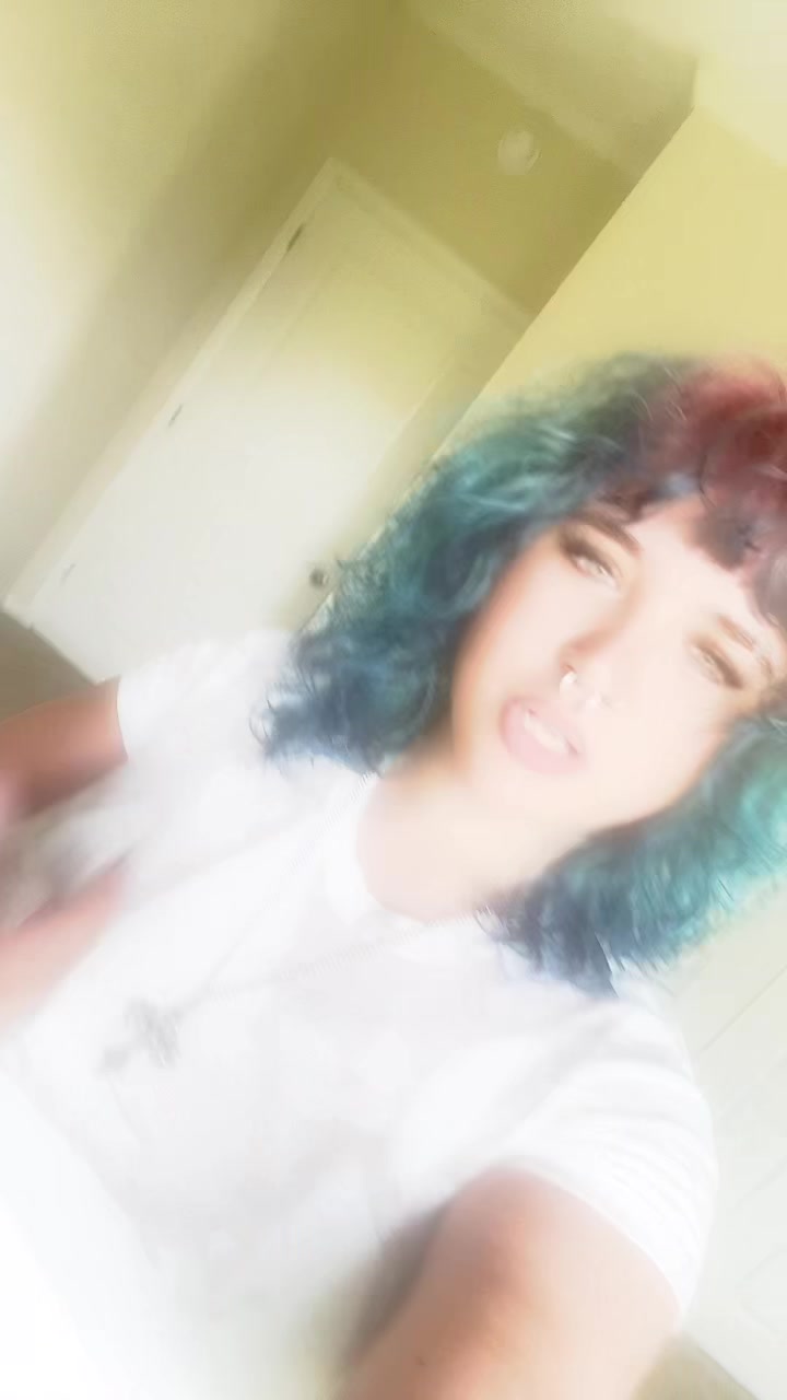@Jem_b1tch