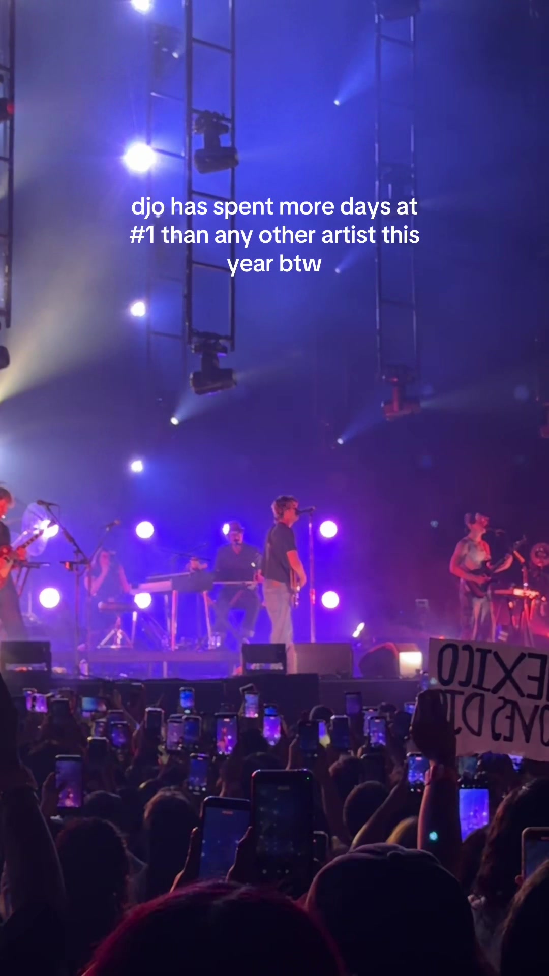 @djokeerysource (fan account)