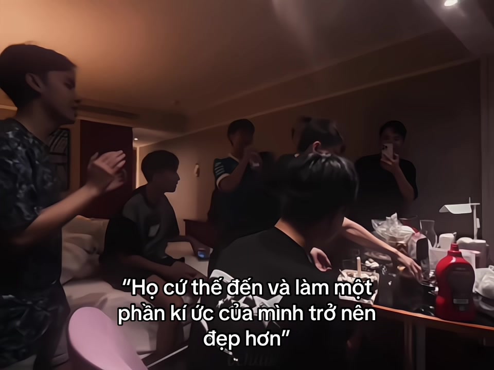 @𝘣𝘤𝘩𝘢𝘶𝘶