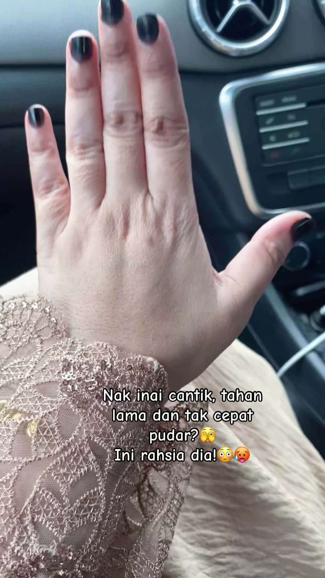 @MARLINA🥀