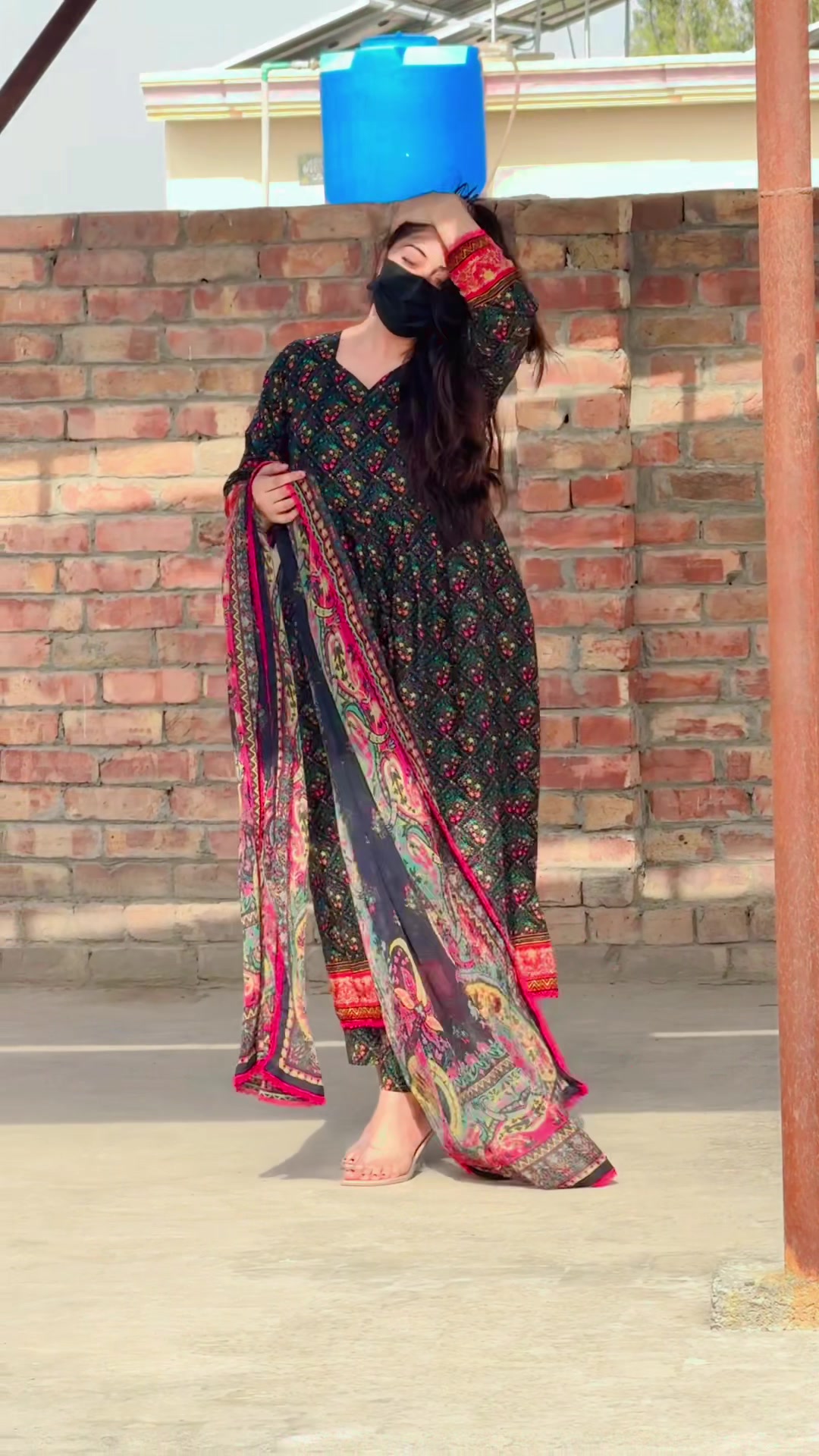 @Zooiii Baloch