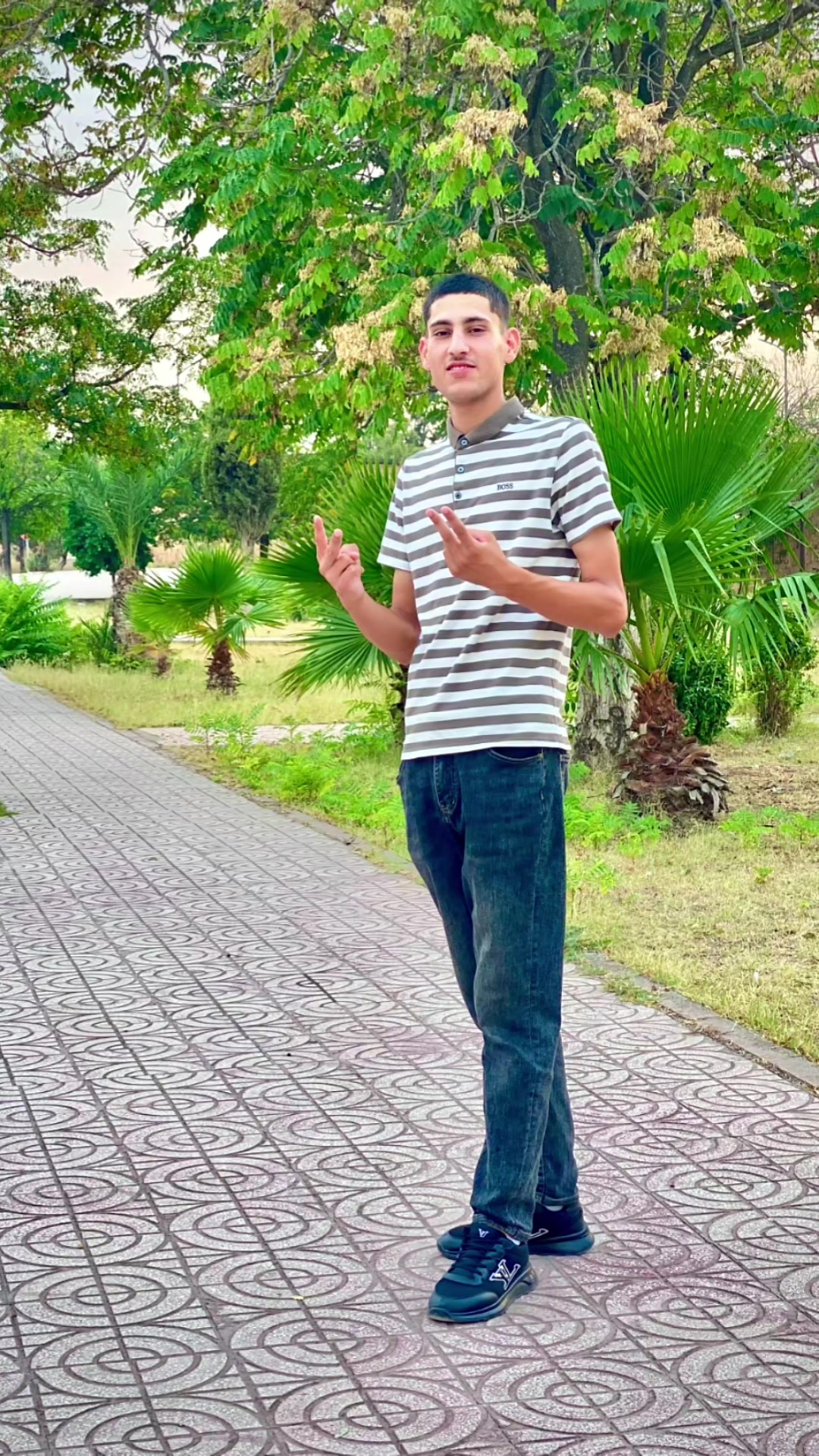 @L O U P 🐺🌪