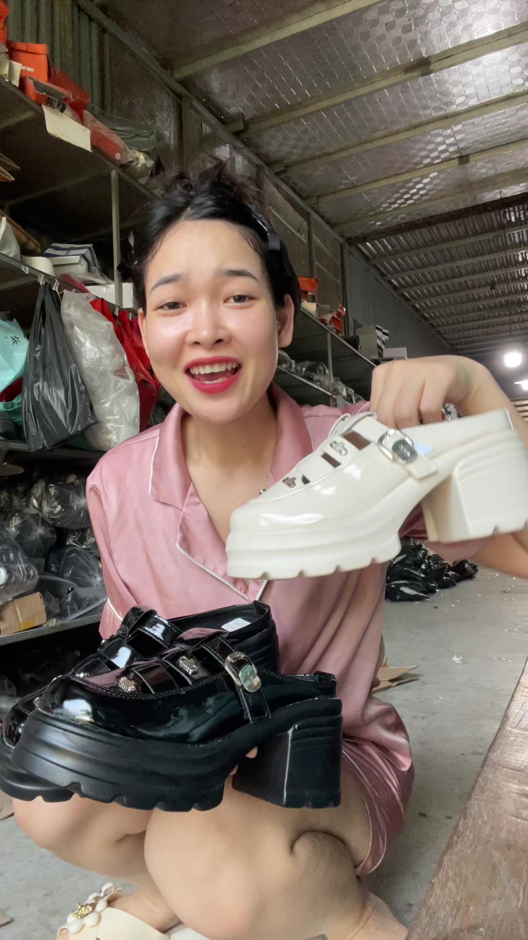 @HỒNG XIÊM