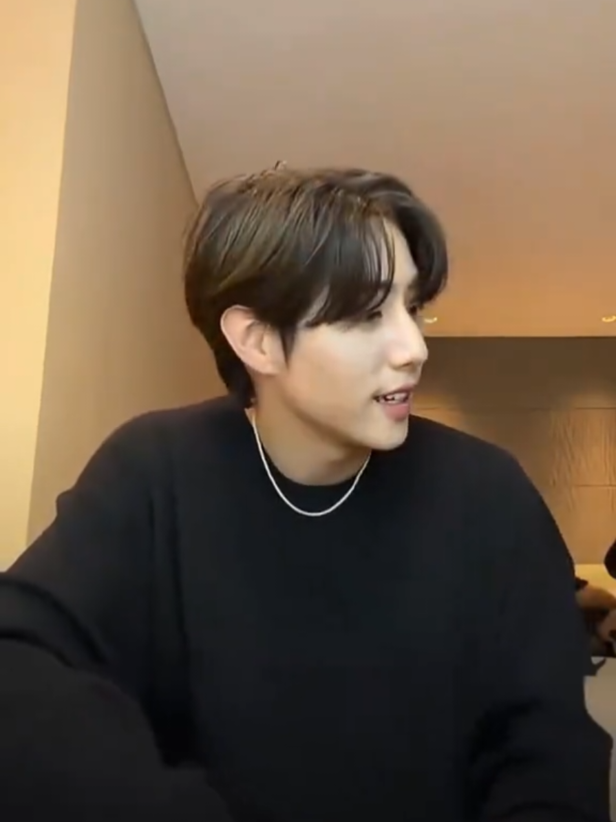 @ลีฟ เซราะกราว