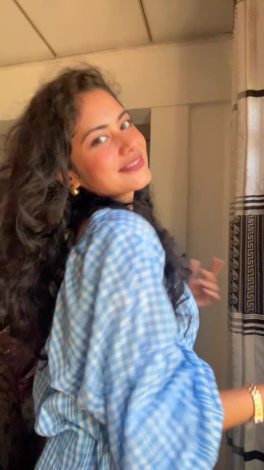 @MAYA 💫