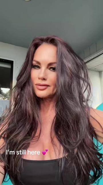 @Julie_AnnXO