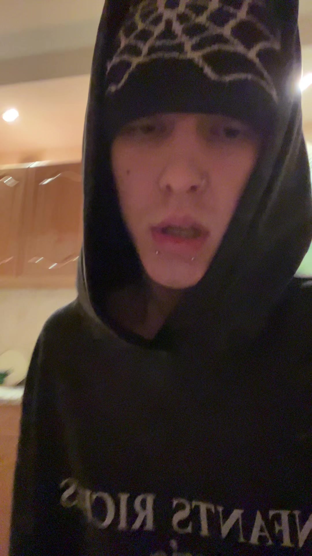 @лицо со шрамом